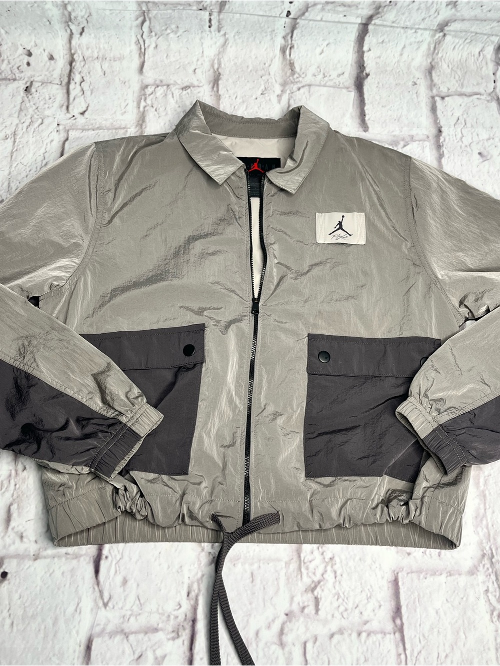 Jordan Women's Thunder Grey Essentials Woven Crop Jacket size small
